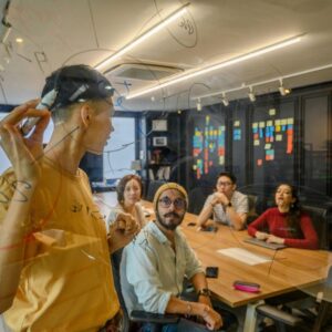 Community-Based Product Ideation – Consult an Expert