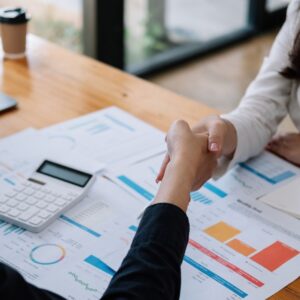 Launch Marketing Strategy with Founders – Consult an Expert