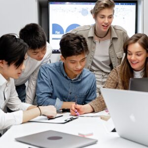 Licensing Deal Negotiation with Investors – Consult an Expert